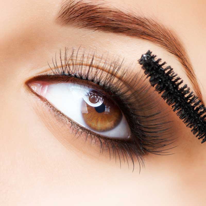 Grote ogen make-up. 7 tips om grote ogen juist kleiner te laten lijken met make-up. Door Joyce van Dam Hair & Make-up Artist