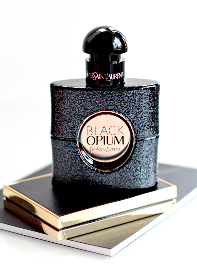 Yves-Saint-Laurent-Opium-Black-Joyce-van-Dam-Beauty-en-Lifestyle-Blog