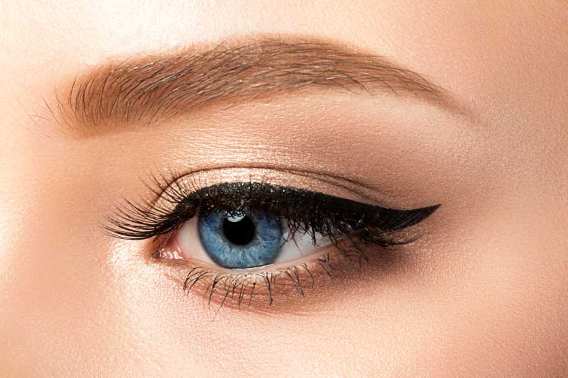 Oogschaduw blauwe ogen. Welke kleur oogschaduw te gebruiken voor blauwe ogen | Door Joyce van Dam Hair & Make-up Artist