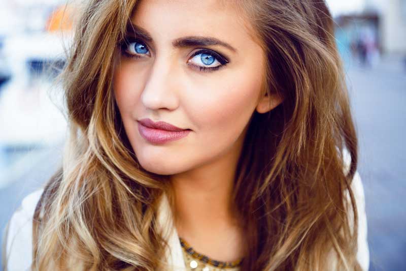 Oogschaduw blauwe ogen. Welke kleur oogschaduw te gebruiken voor blauwe ogen | Door Joyce van Dam Hair & Make-up Artist